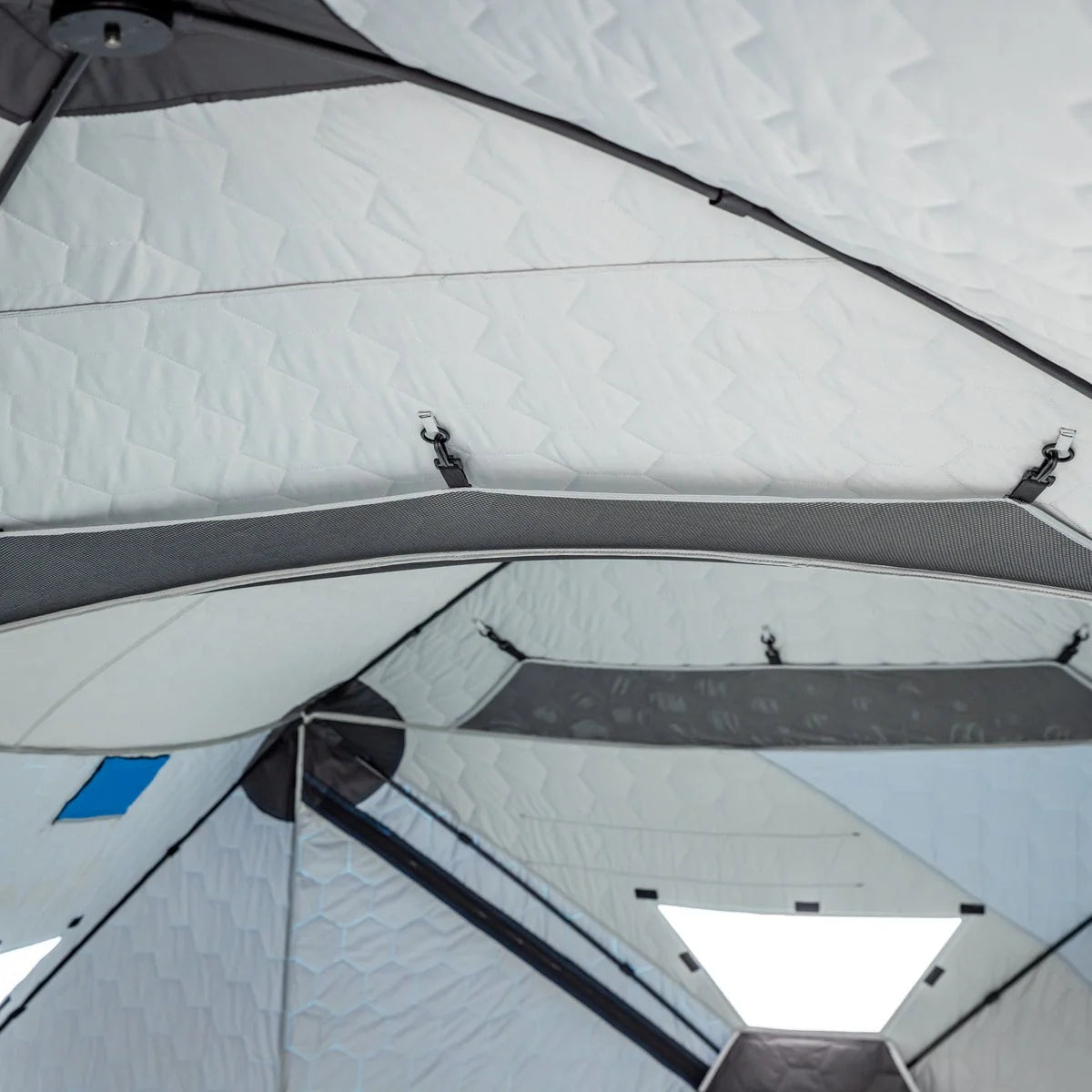 Clam Outdoors X-800 Thermal Hub