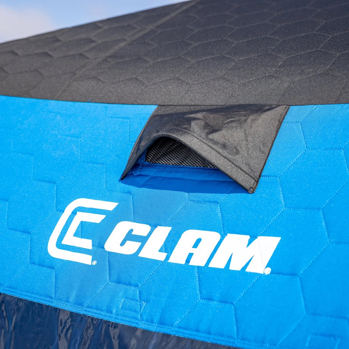 Clam Outdoors X-400 Thermal Hub