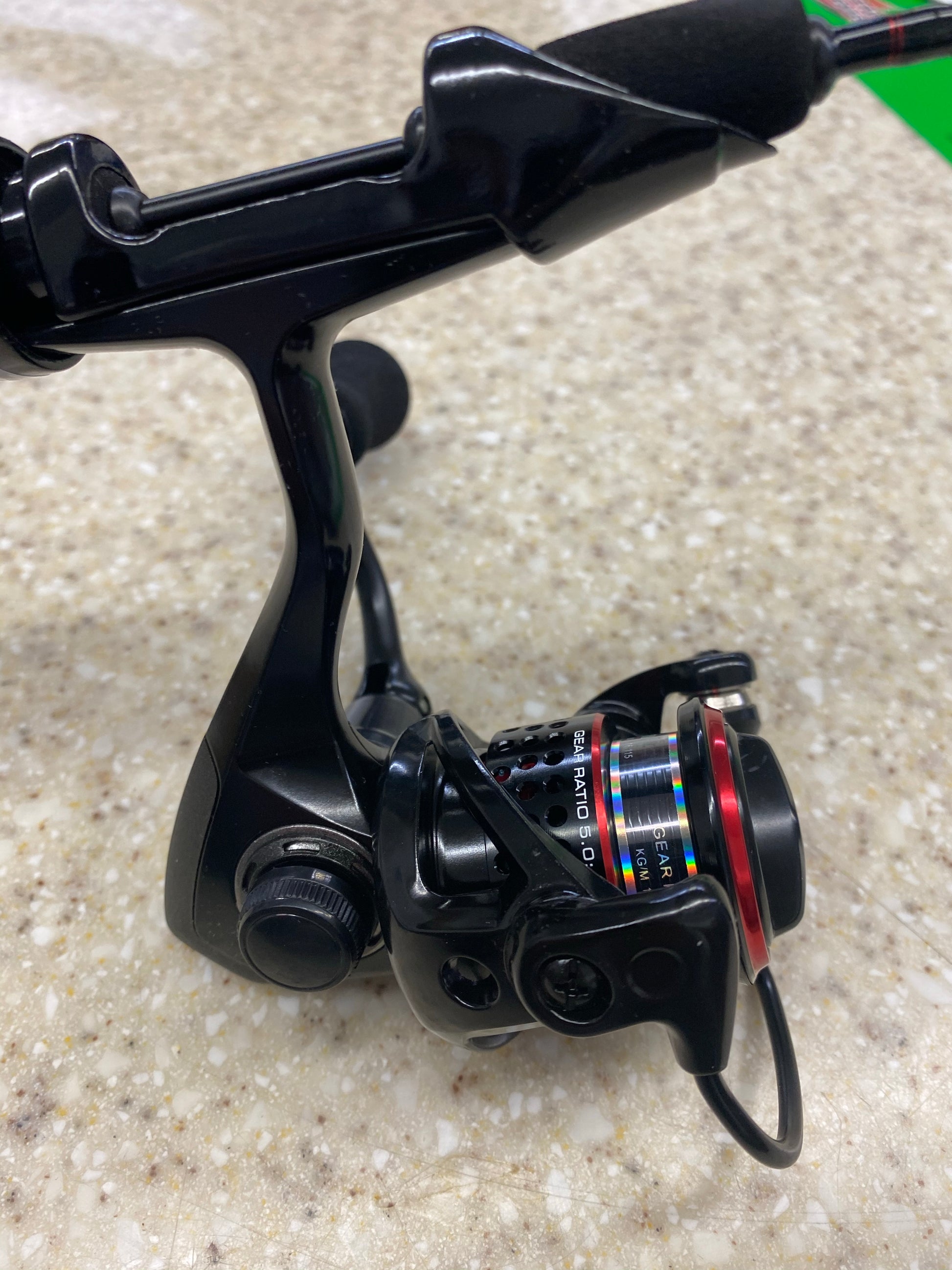 okuma ceymar 500 Baitfeeder And this is not just in saltwater fisheries where baitfeeder spinning reels allow live baits to swim uninhibited CEYMAR HD BAITFEEDER SPINNING REEL